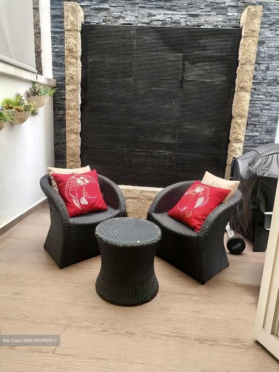 Dmanor (D16), Terrace #570118921